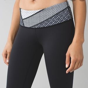 Lululemon Wunder Under Crop III *Full-On Luon